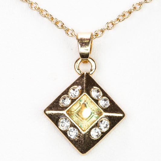 Arany tónusú Emporia Ötvözetű Nyaklánc Citrinnel és Fehér Emporia® Kristállyal ( Nyaklánc+Medál )