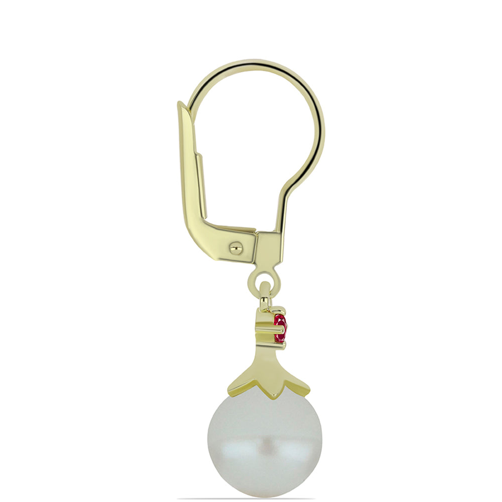 Arannyal Bevont Ezüst Fülbevaló Fehér Édesvízi Kagylógyönggyel és Madagaszkári Rubinnal