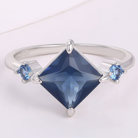 Arany tónusú Emporia Ötvözetű Gyűrű Kék Emporia® Kristállyal