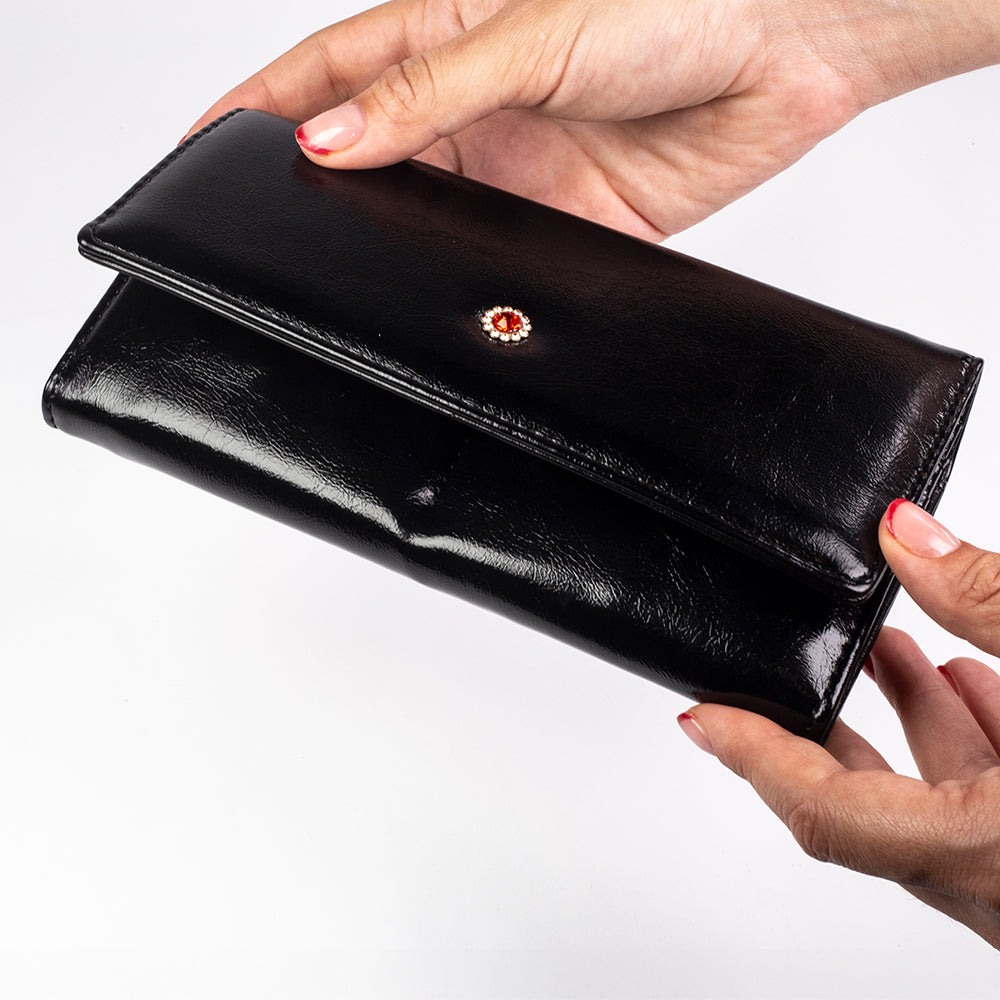 Női adatvédő pénztárca, kulcstartóval, piros és fekete színben 19 