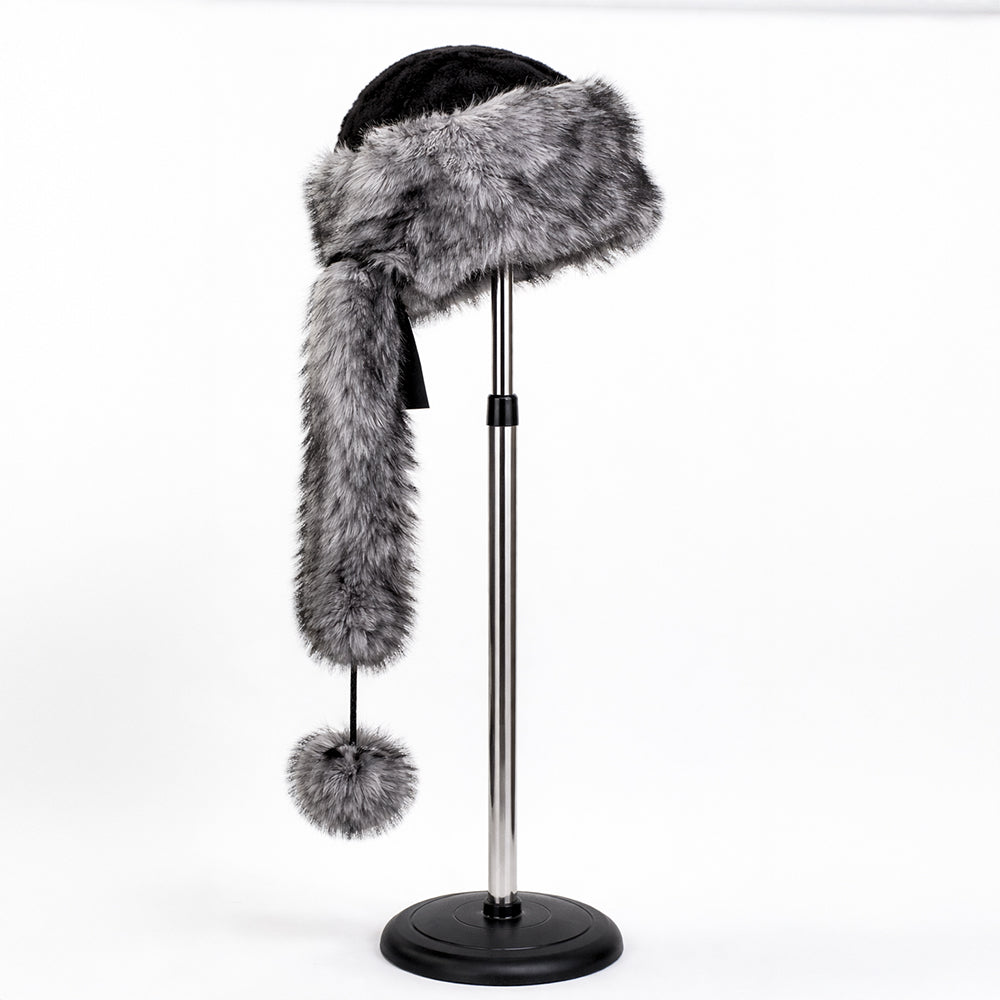 Ezüst műszőrme téli sapka sállal – egyméretes