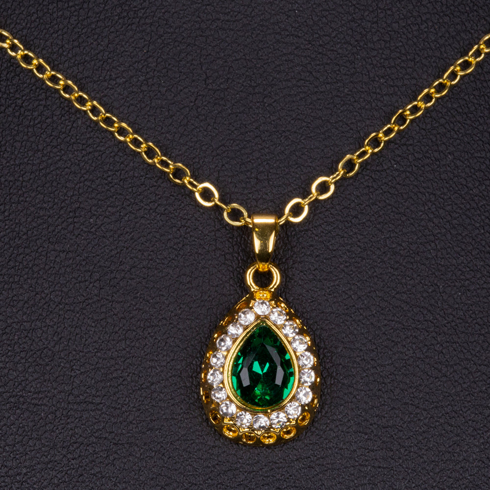 Arany tónusú Emporia Ötvözetű Szett Zöld Emporia® Kristállyal és Fehér Emporia® Kristállyal ( Nyaklánc+Fülbevaló+Karkötő+Gyűrű+Medál ) 3 