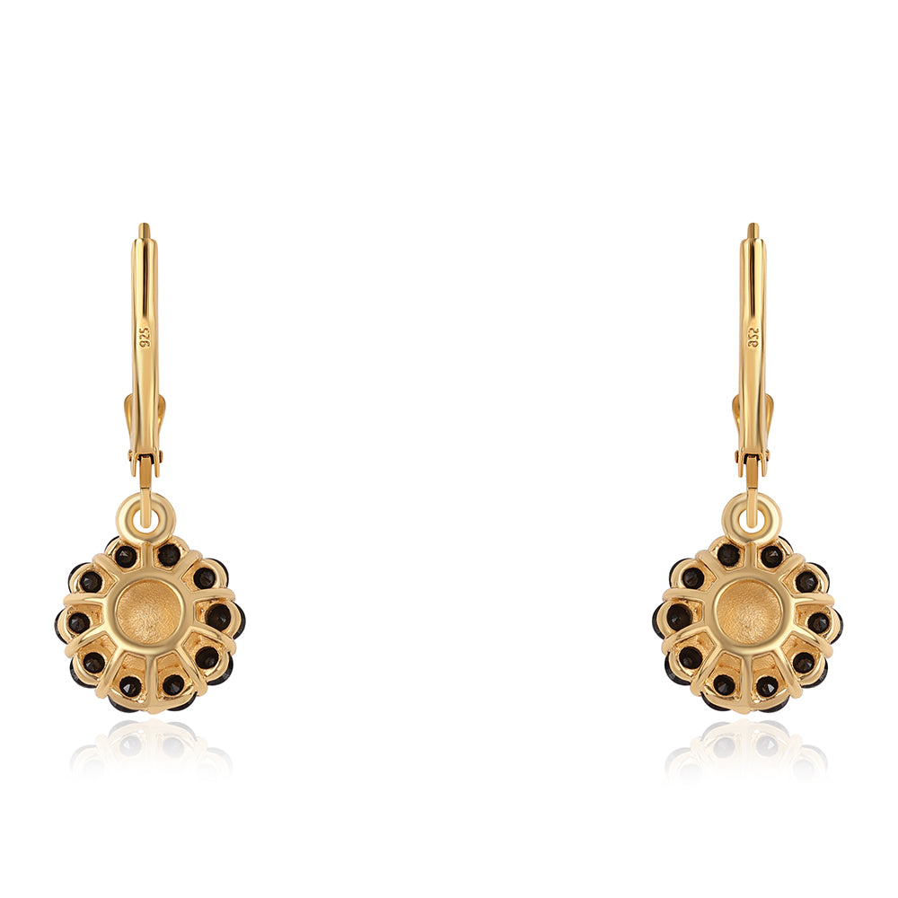 Arannyal Bevont Ezüst Fülbevaló Fekete Spinellel és Fehér Édesvízi Kagylógyönggyel 2 