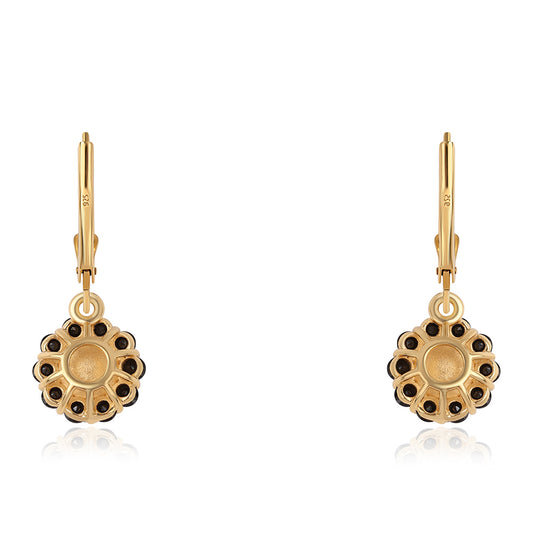 Arannyal Bevont Ezüst Fülbevaló Fekete Spinellel és Fehér Édesvízi Kagylógyönggyel