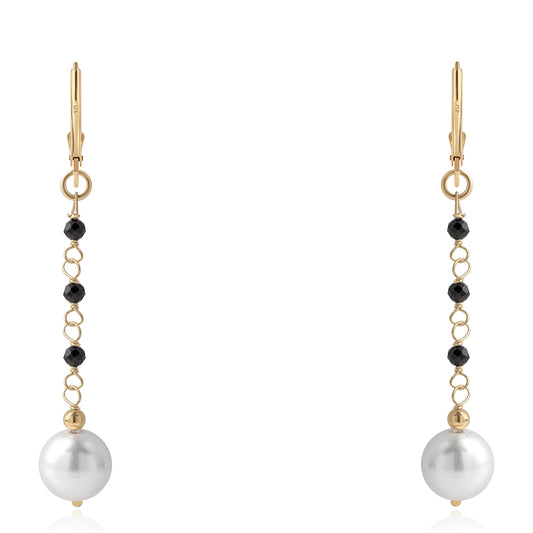 Arannyal Bevont Ezüst Fülbevaló Fekete Spinellel és Fehér Édesvízi Kagylógyönggyel
