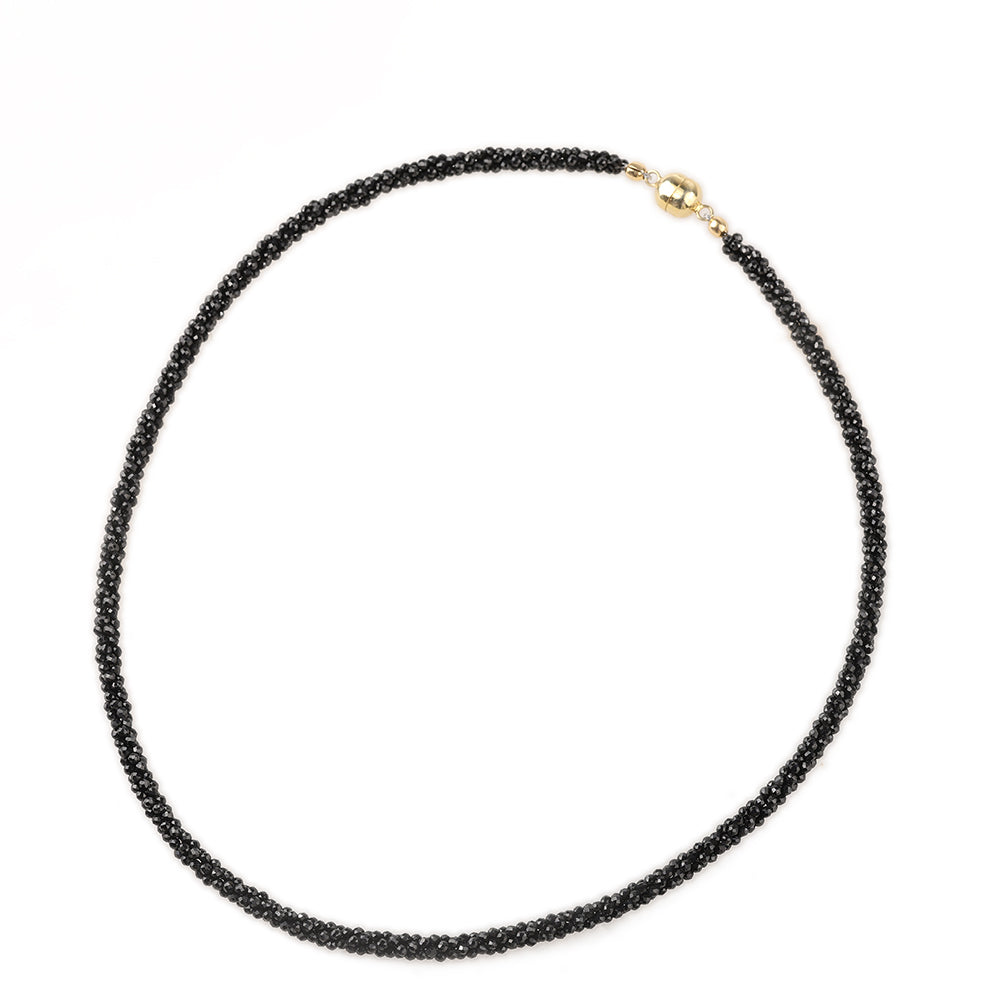 Arannyal Bevont Ezüst Nyaklánc Fekete Spinellel