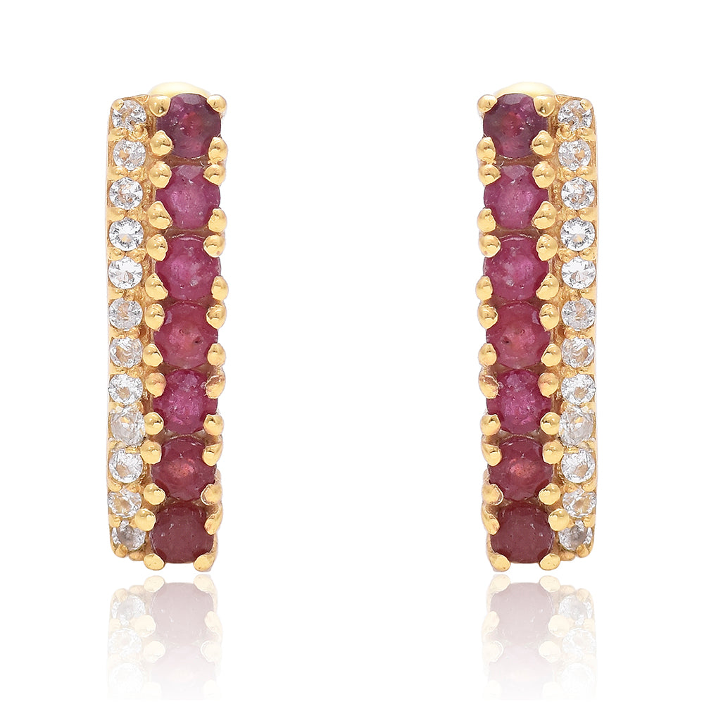 Arannyal Bevont Ezüst Fülbevaló Madagaszkári Rubinnal és Fehér Topázzal 3 