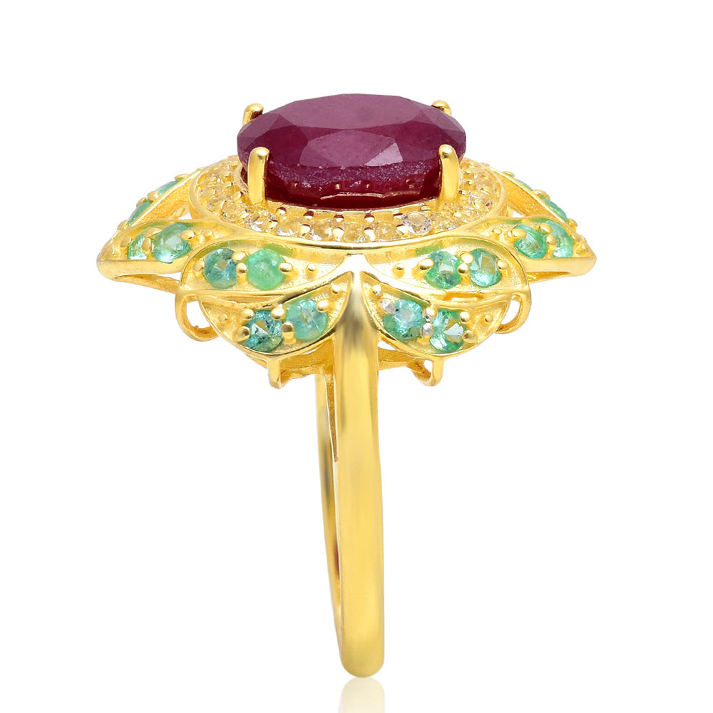 Arannyal Bevont Ezüst Gyűrű Madagaszkári Rubinnal és Brazil Smaragddal