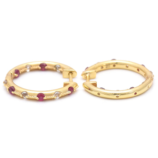 Arannyal Bevont Ezüst Fülbevaló Madagaszkári Rubinnal és Fehér Topázzal