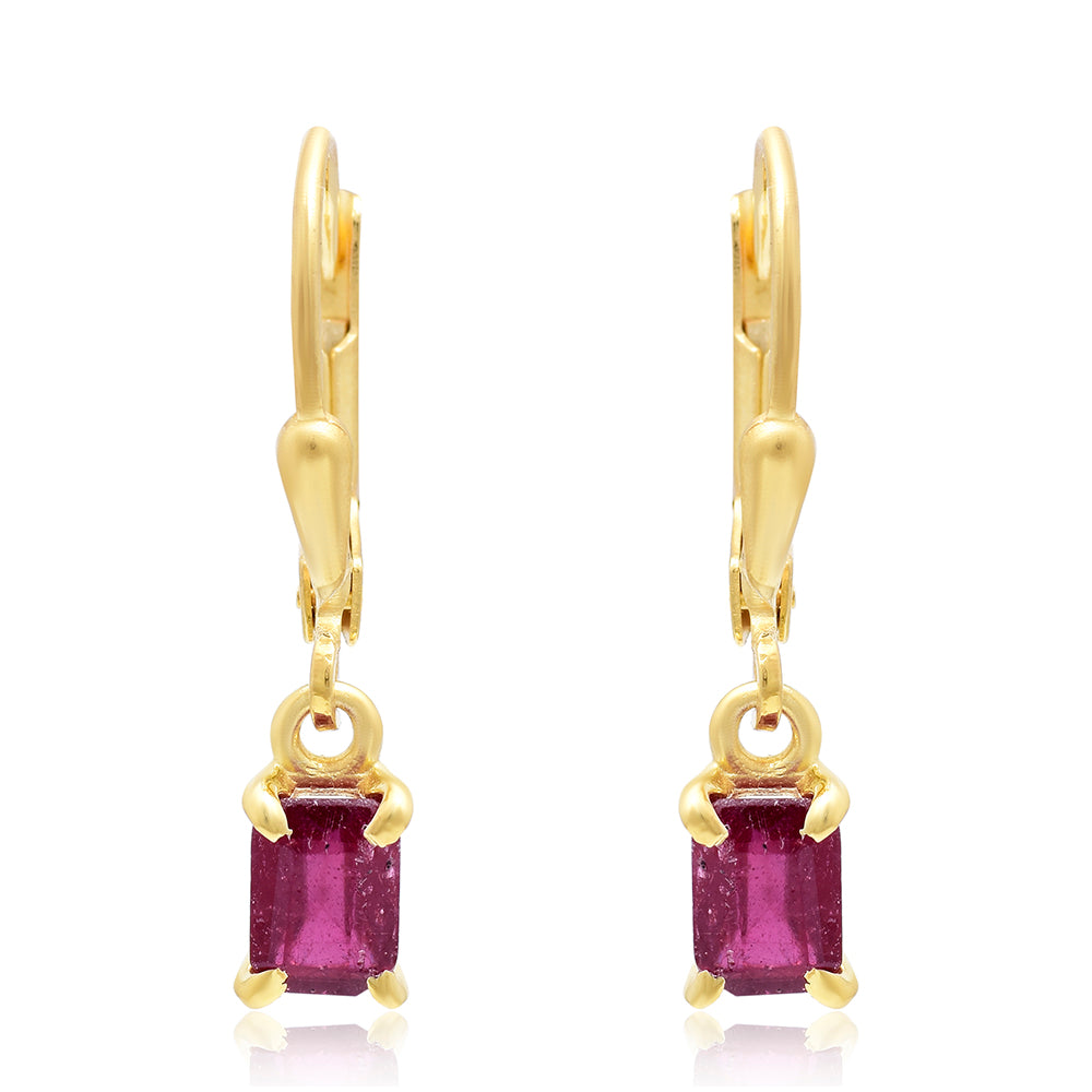 Arannyal Bevont Ezüst Fülbevaló Madagaszkári Rubinnal