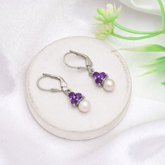 Ezüst Fülbevaló Marokkói Ametiszttel és Fehér Édesvízi Kagylógyönggyel