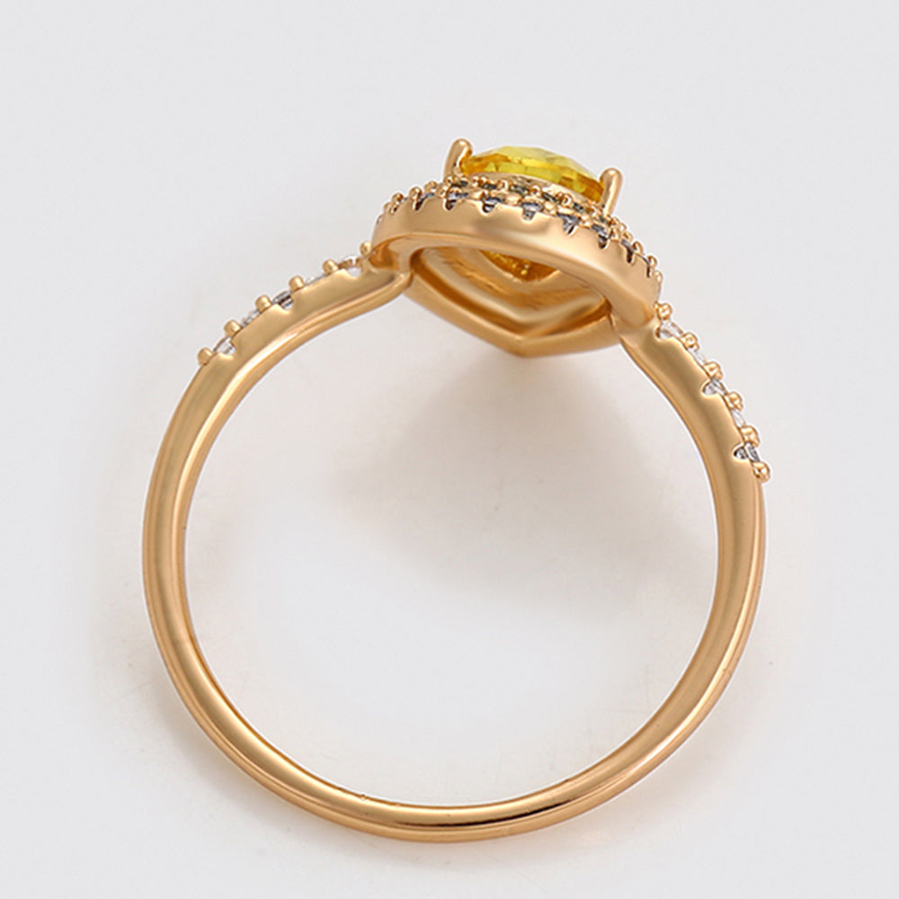 Arany tónusú Emporia Ötvözetű Gyűrű Sárga Emporia® Kristállyal és Fehér Emporia® Kristállyal