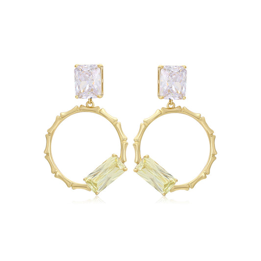 Arany tónusú Emporia Ötvözetű Fülbevaló Zöld Emporia® Kristállyal és Fehér Emporia® Kristállyal