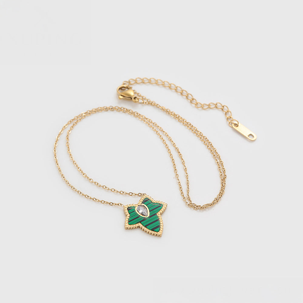 Arany tónusú Emporia Ötvözetű Szett Zöld Emporia® Kristállyal és Fehér Emporia® Kristállyal ( Nyaklánc+Fülbevaló )