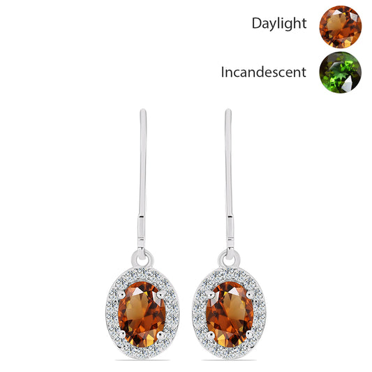 Ezüst Fülbevaló Minősített laboratóriumban előállított Anatóliai Zultanit-tal és Fehér Topázzal