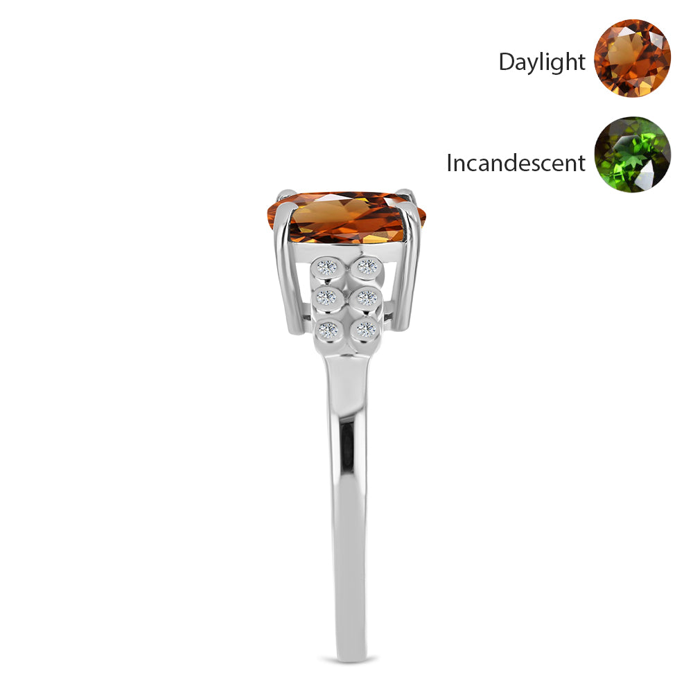 Ezüst Gyűrű Minősített laboratóriumban előállított Anatóliai Zultanit-tal és Fehér Topázzal