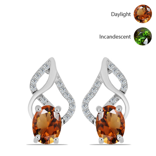 Ezüst Fülbevaló Minősített laboratóriumban előállított Anatóliai Zultanit-tal és Fehér Topázzal