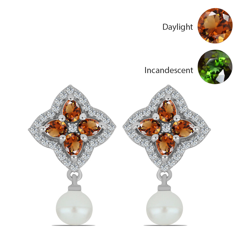 Ezüst Fülbevaló Minősített laboratóriumban előállított Anatóliai Zultanit-tal és Fehér Édesvízi Kagylógyönggyel