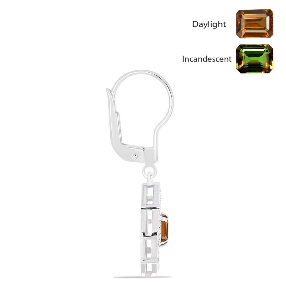 Ezüst Fülbevaló Minősített laboratóriumban előállított Anatóliai Zultanit-tal és Fehér Topázzal