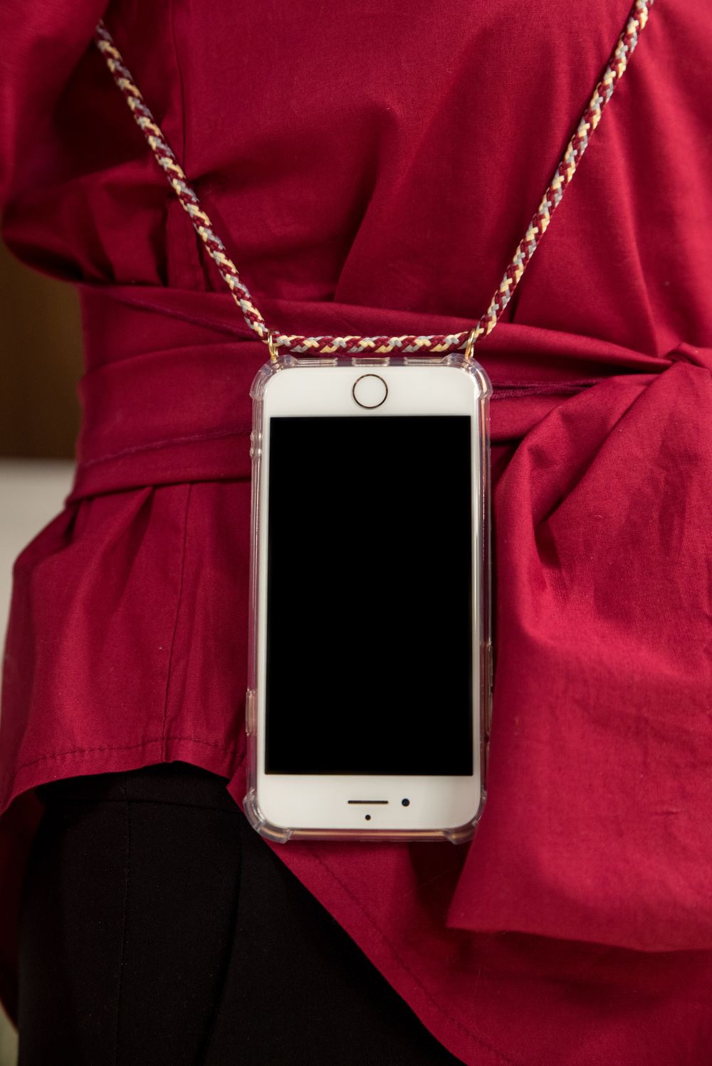 HMH átlátszó telefontok többféle nyaklánccal iPhone telefonokra